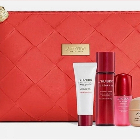 Shiseido, 6 Piece Travel Skincare Set with Cosmetic Bag - Picture 4 of 5